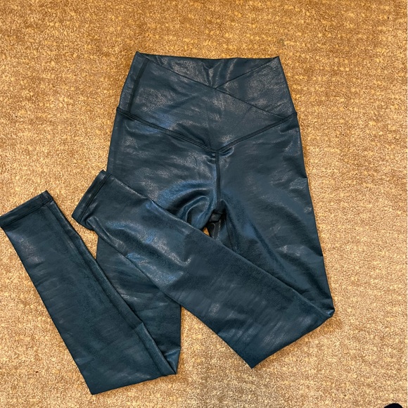 aerie crackle crossover waist leggings - Picture 7 of 10